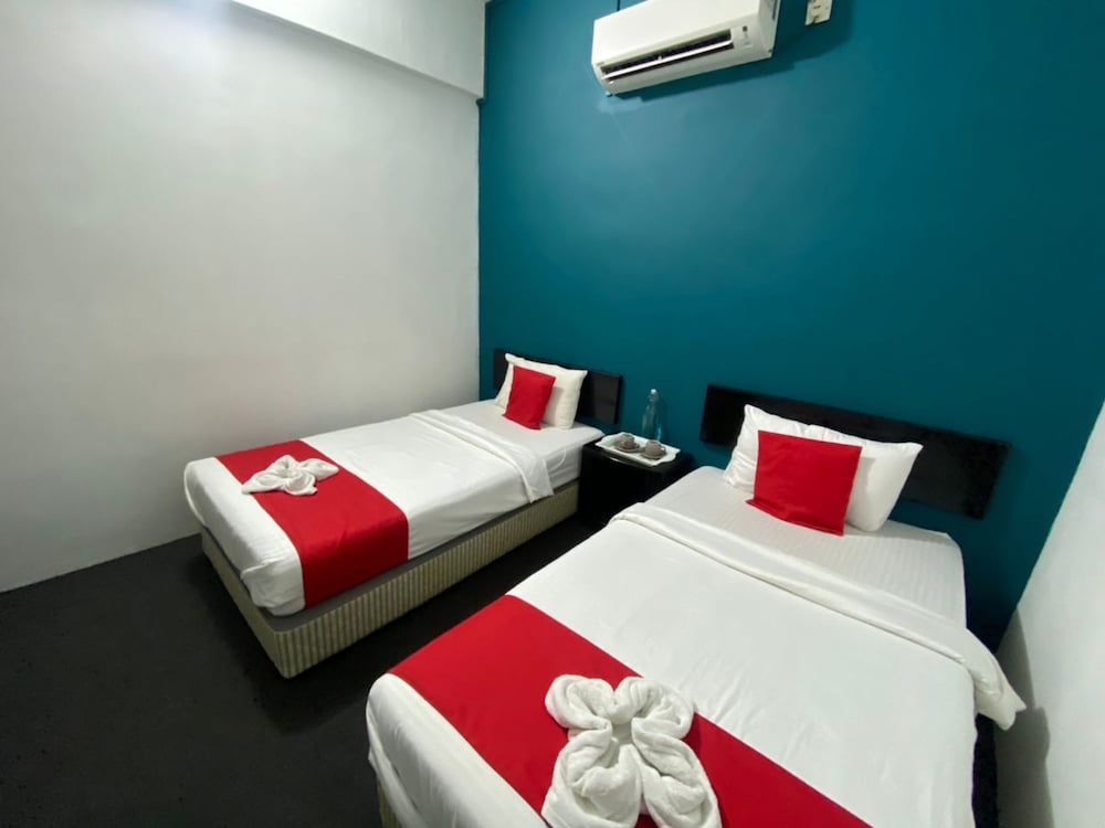 Deluxe Twin Room photo 2