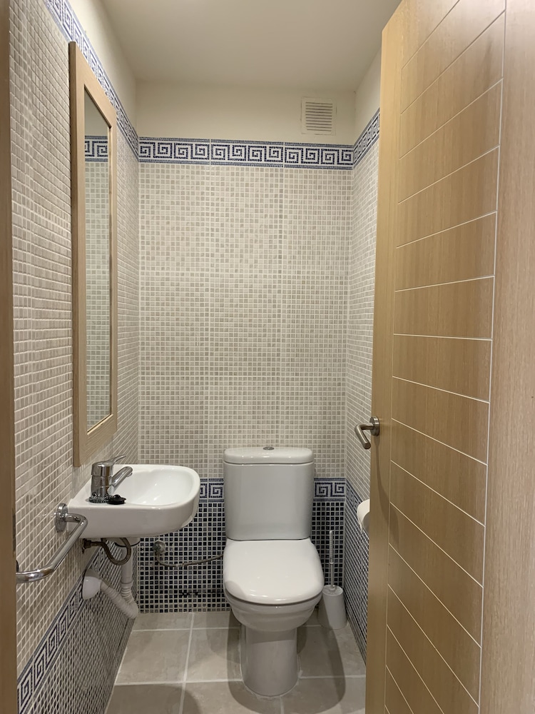 Apartment, 1 Bedroom with Garden, Balcony - Photo 10