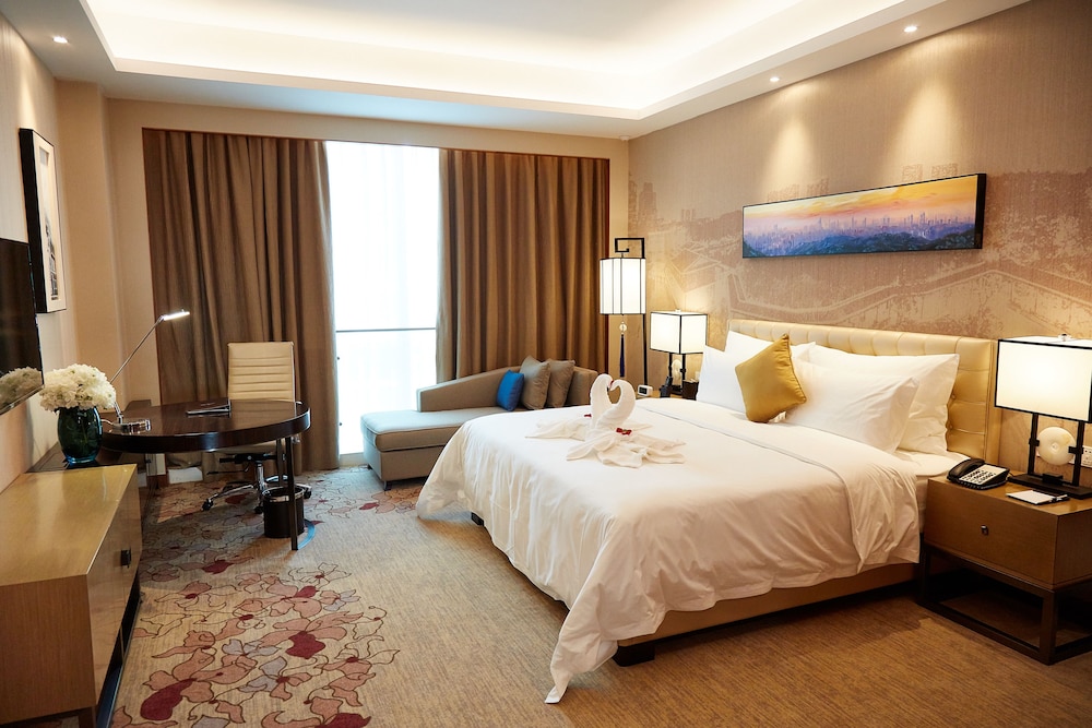 Business Suite photo 1