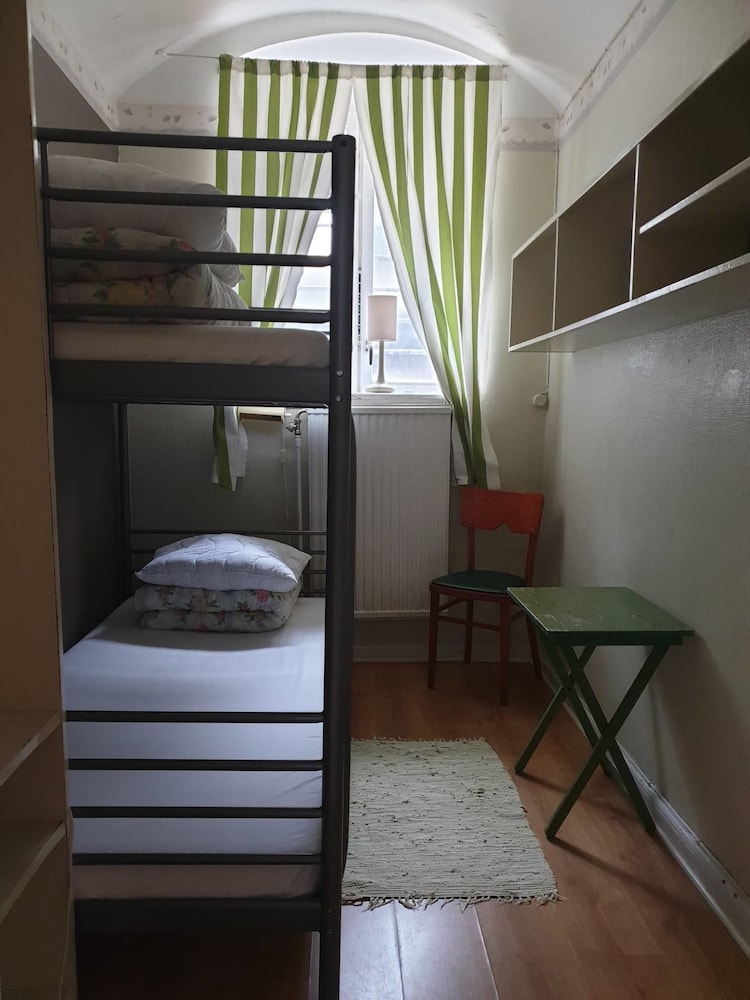 Basic Double Room photo 2