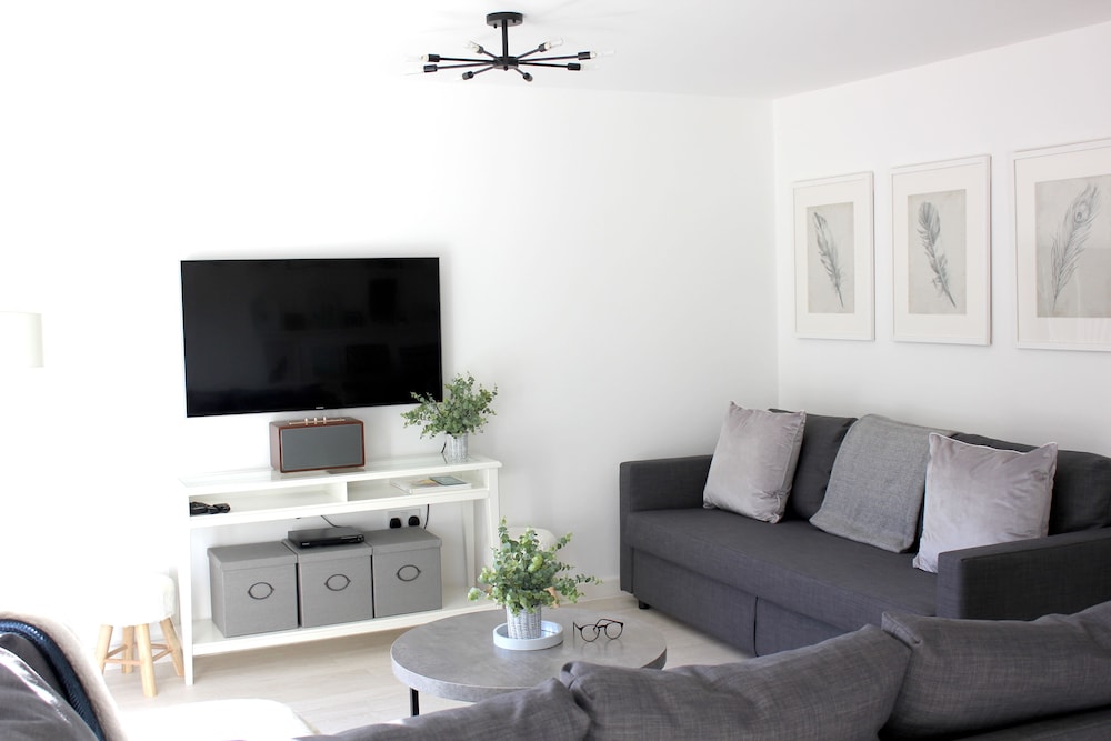 Family House, 3 Bedrooms, Balcony photo 1