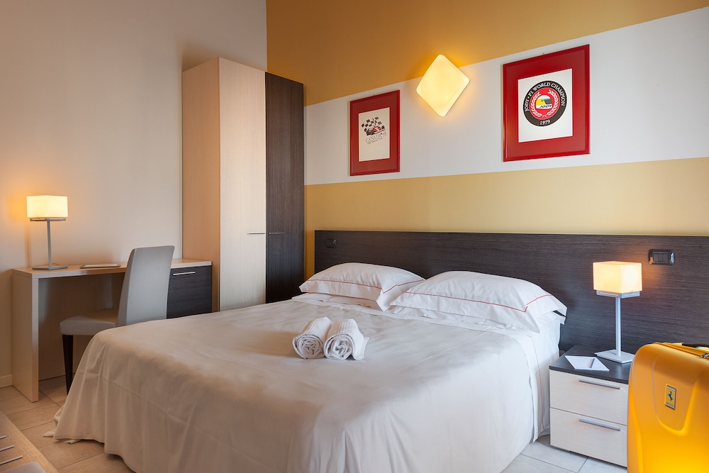Standard Double Room Single Use photo 3