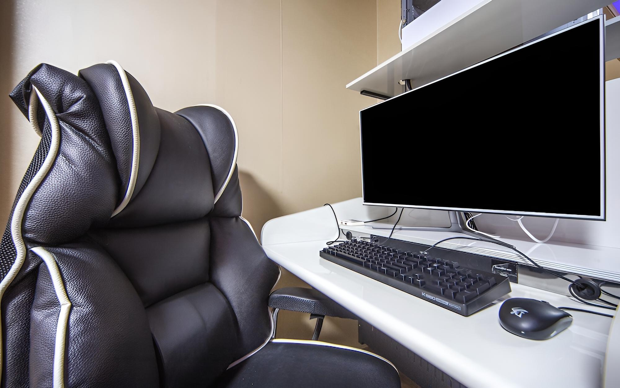 Room (Gaming Room-1PC (PC room-class specif) photo 1