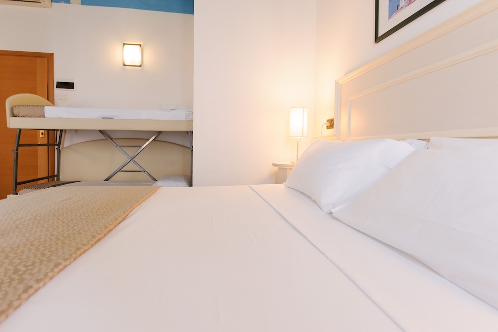 Comfort Quadruple Room photo 2