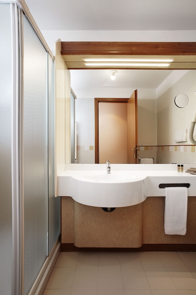 Superior Triple Room - Photo 8
