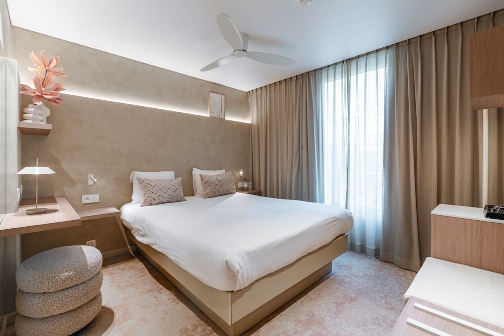 Basic Double Room, 1 Queen Bed, City View photo 1