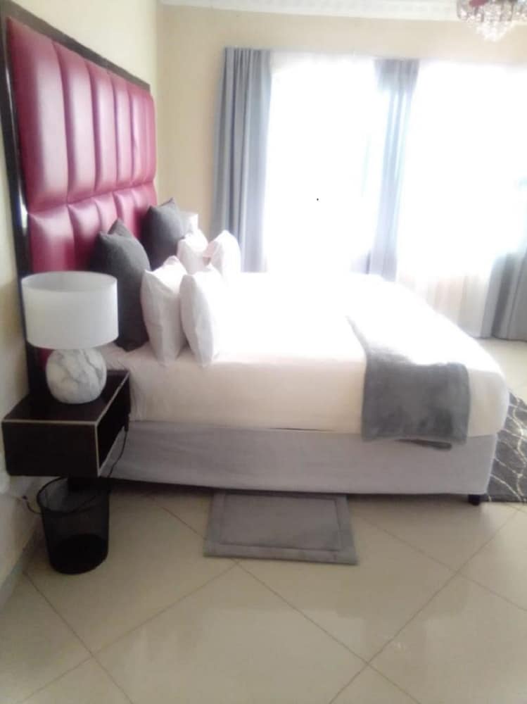 Executive Room photo 1