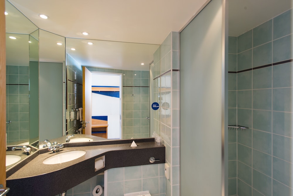 Standard Room - Photo 5