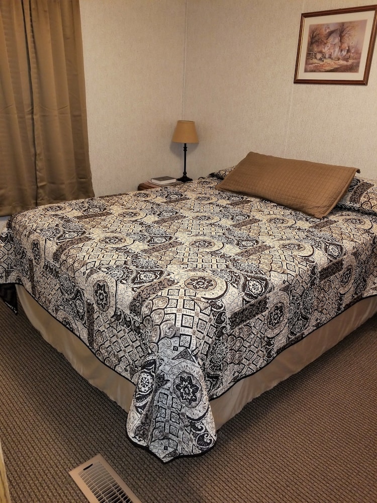 Cabin 5 photo 1