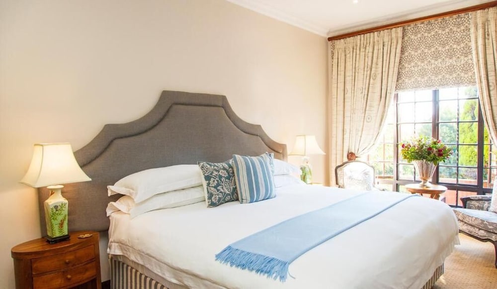 Deluxe Double or Twin Room photo 1