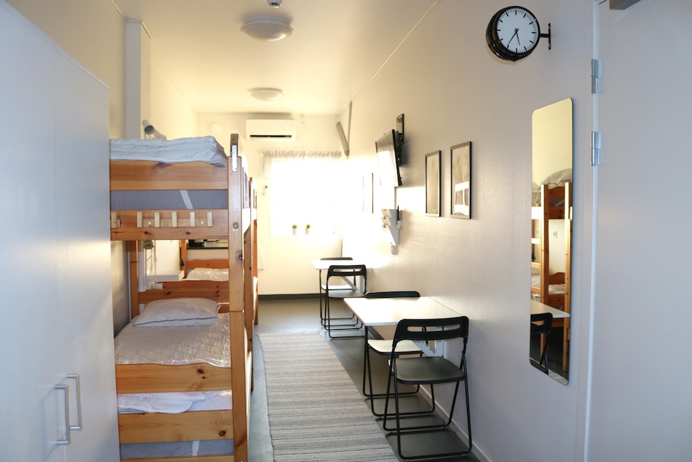 Room, 1 Bedroom, Refrigerator & Microwave, Annex Building photo 3