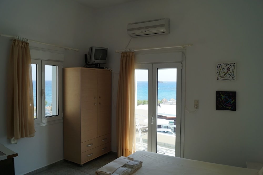 Studio, Sea View photo 1