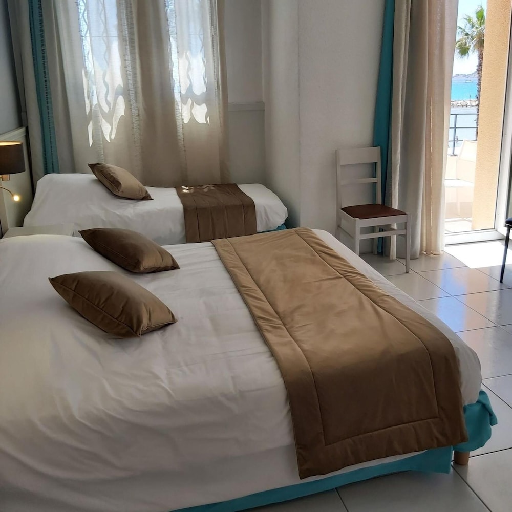 Quadruple Room, Sea View photo 1