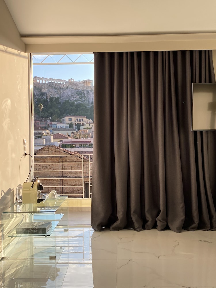 Penthouse, 1 Queen Bed, Hill View photo 1