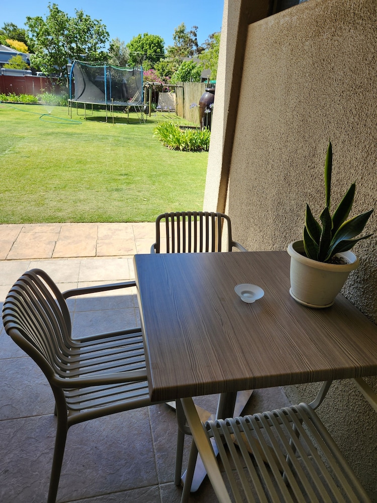 Family Room, 1 Bedroom, Garden View photo 3