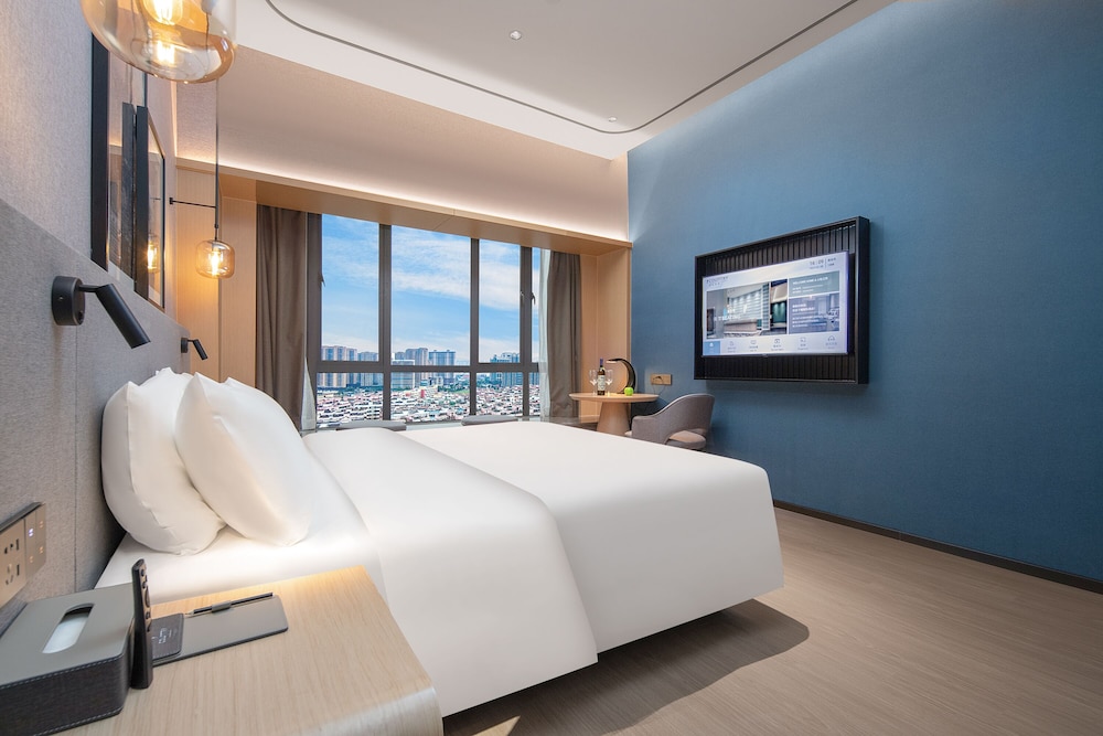 City Room, 1 Queen Bed