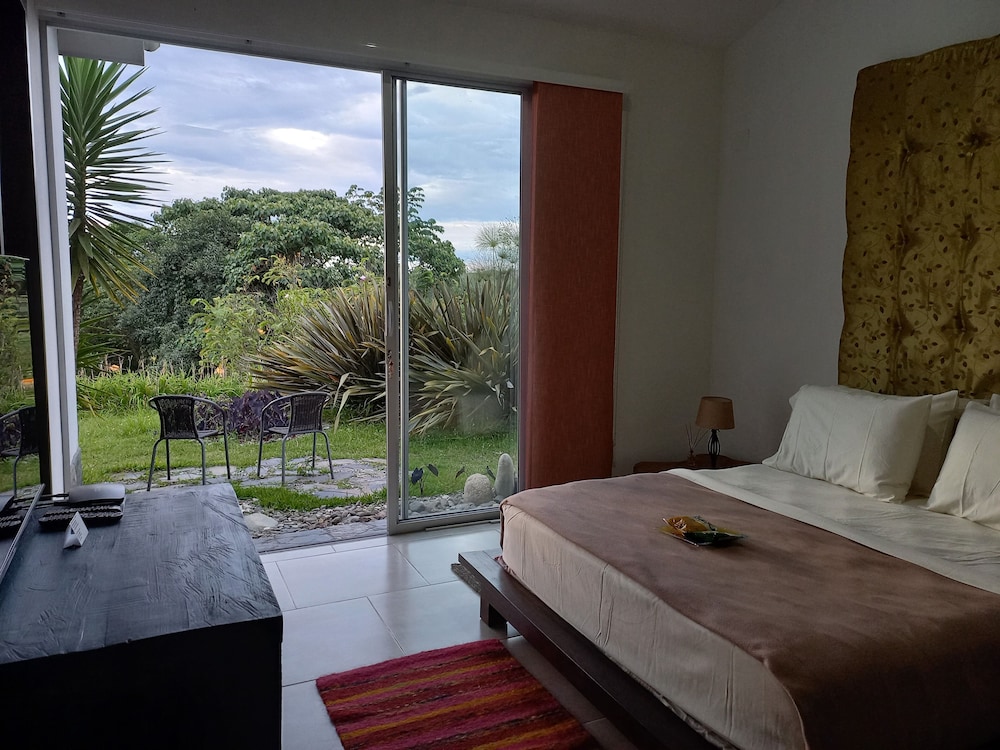Exclusive Suite, 1 Bedroom, Ensuite, Garden View (Green Gardens) photo 1