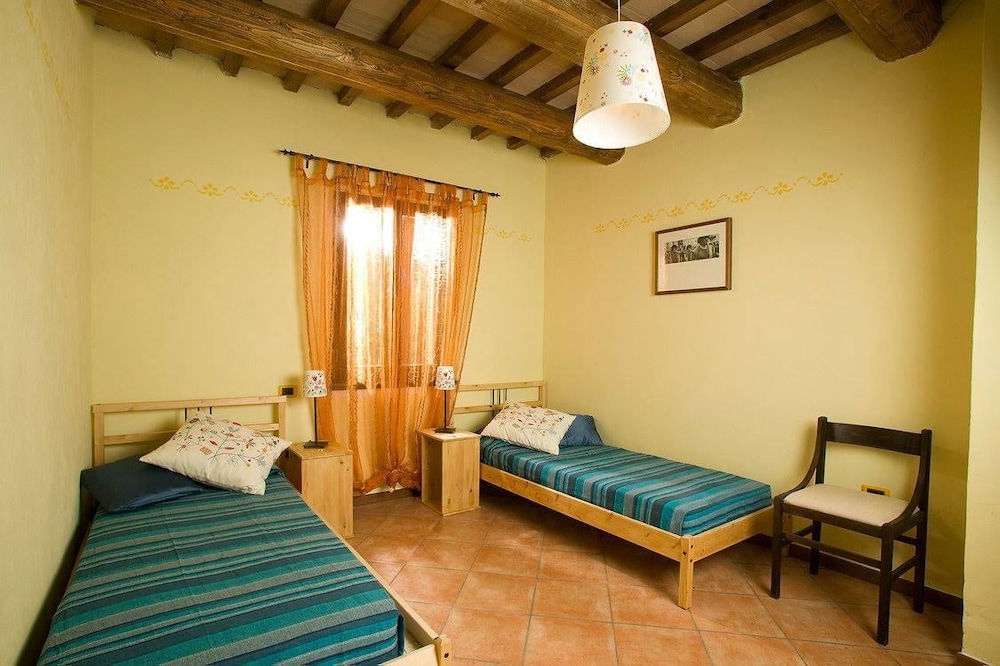 Duplex, 3 Bedrooms, Accessible photo 3