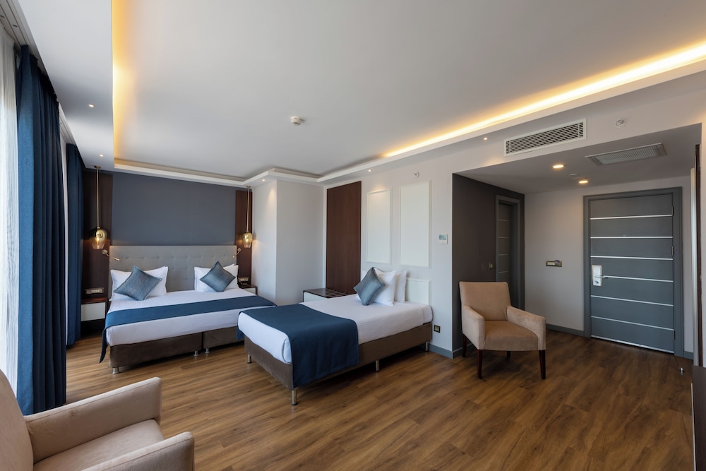 Family Triple Room, Sea View photo 1