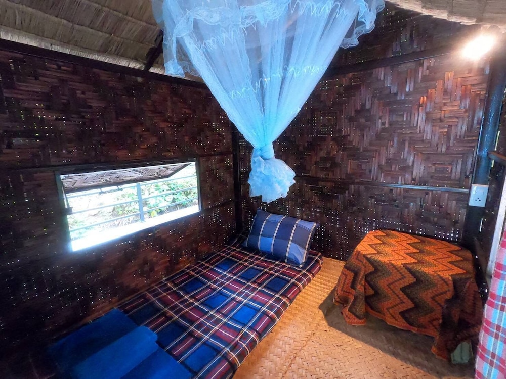 Basic Cabin, 1 Bedroom, Non Smoking, Canal View