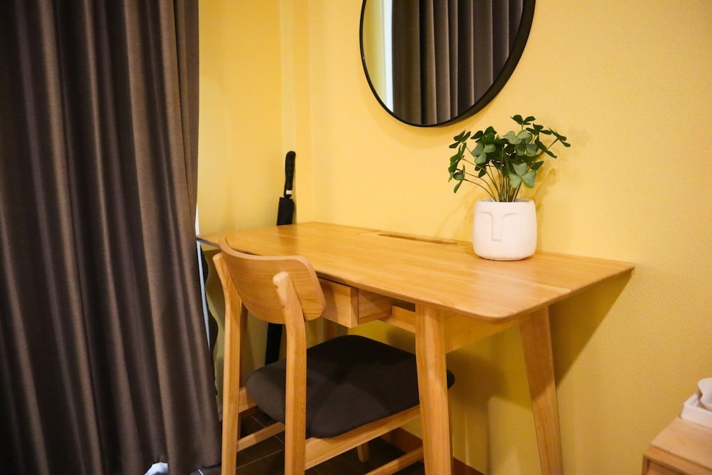 Family Room - Photo 6