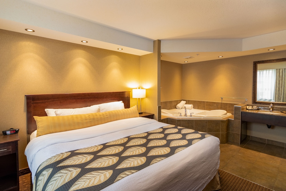 Suite, 1 King Bed, Jetted Tub photo 1