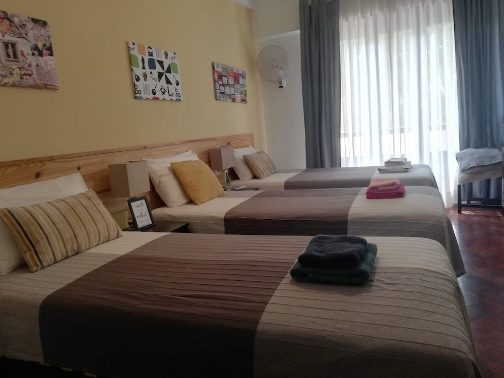Triple Room, 3 Twin Beds, Balcony photo 3