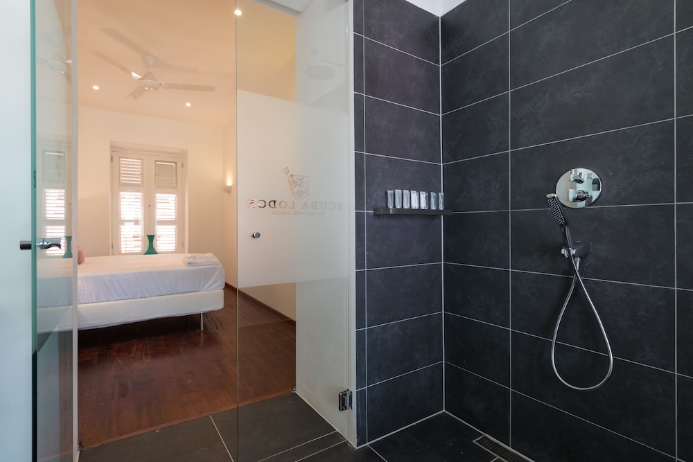 Standard Room - Photo 7