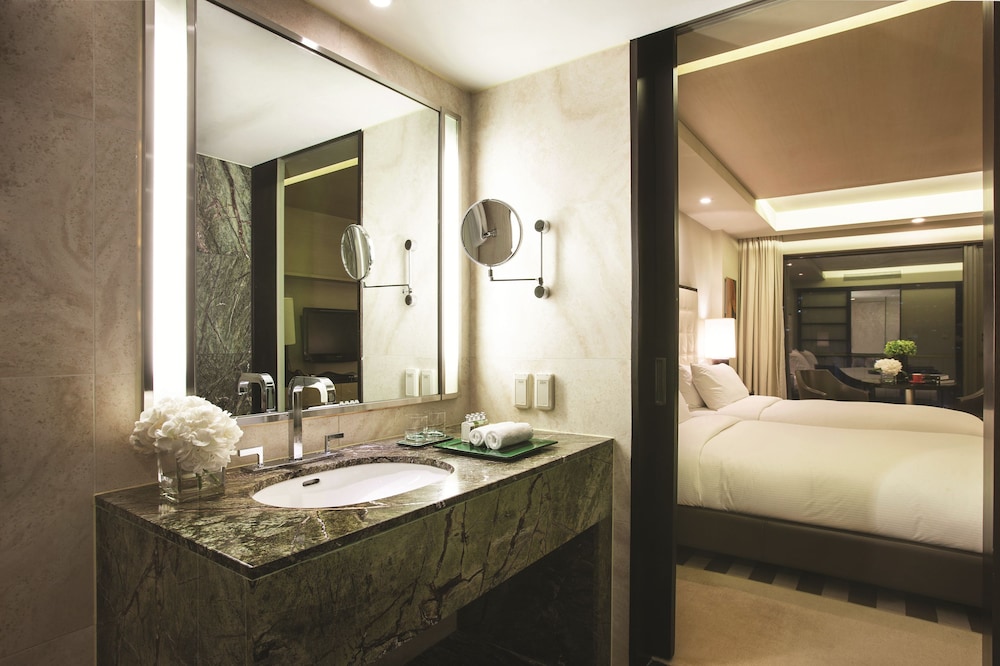 Deluxe Twin Room, Ocean View (Main Building) photo 3