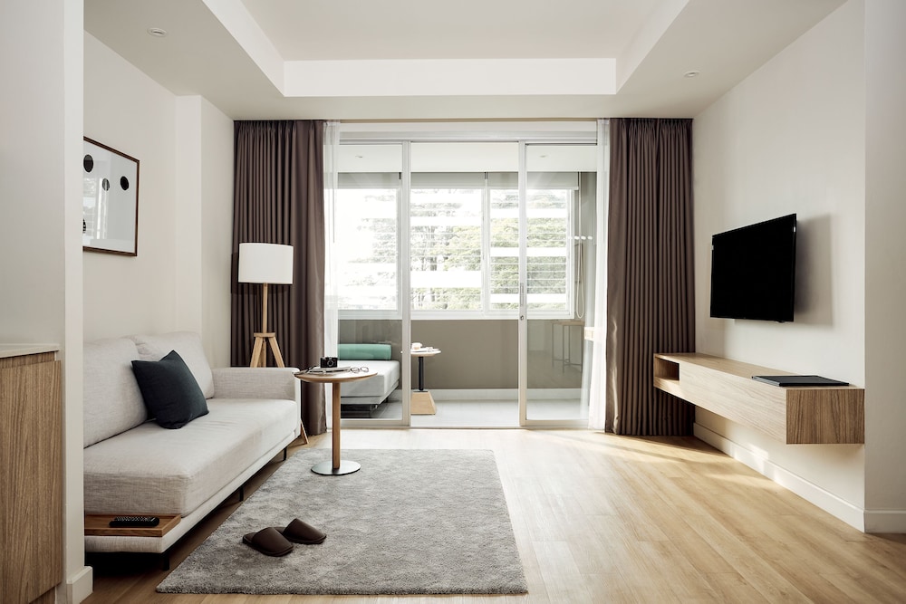 Suite, 2 Bedrooms photo 3