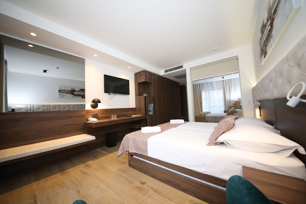 Superior Double Room, Balcony