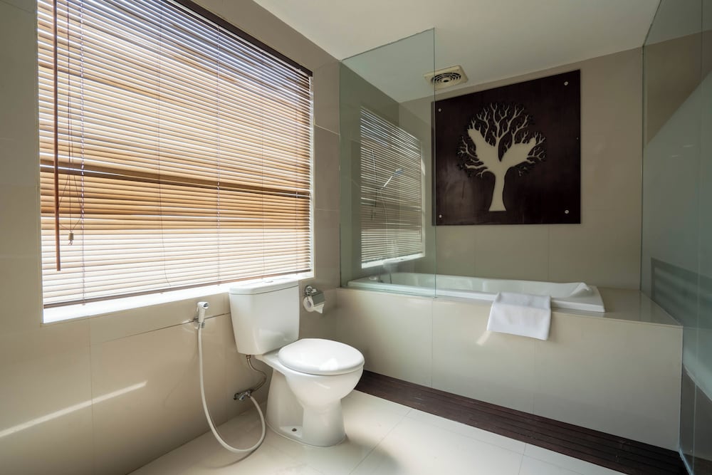 Superior Suite, 1 Bedroom - Photo 5