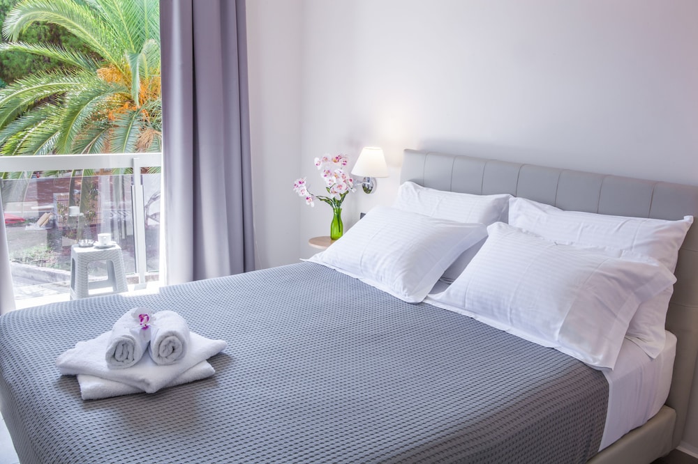 Superior Double Room, Balcony - Photo 16