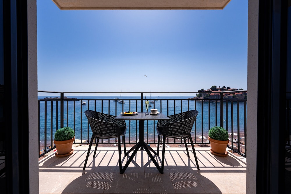 Premium Double or Twin Room, Sea View - Photo 19