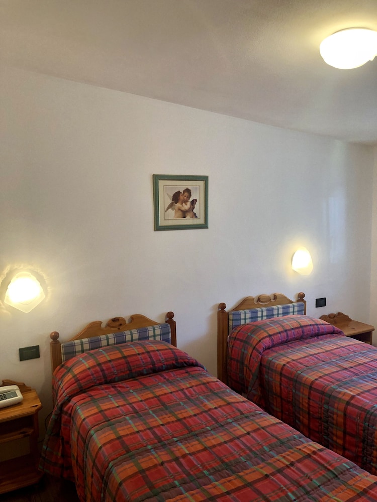 Standard Double Room, 2 Twin Beds, Garden View photo 1