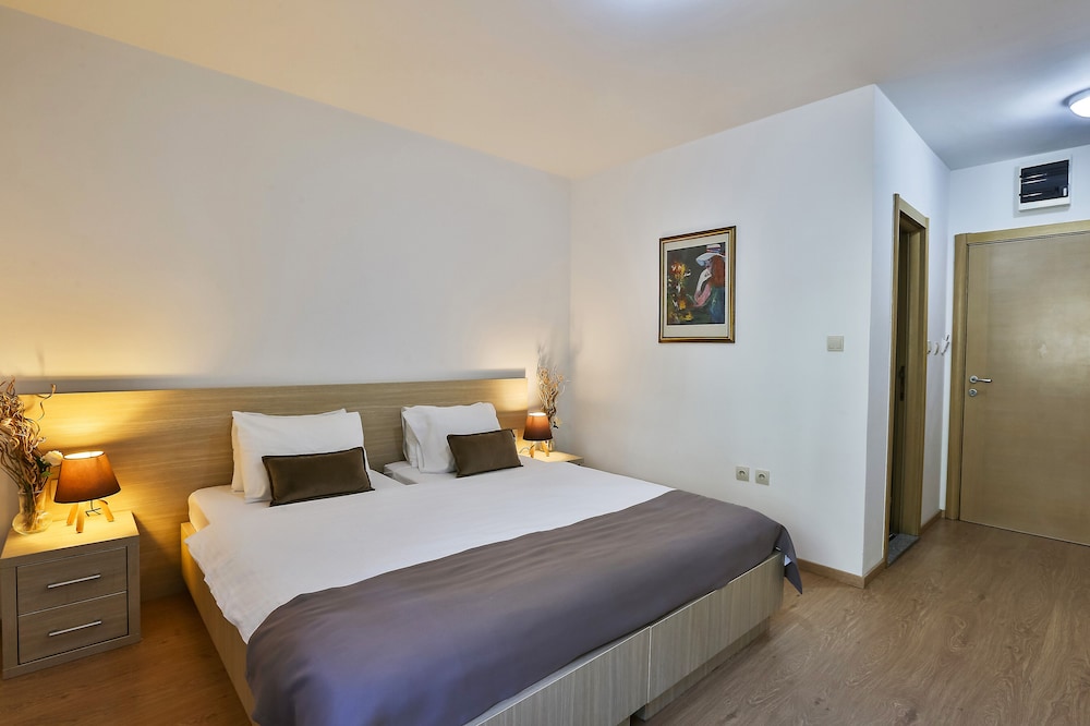 Classic Double or Twin Room photo 2