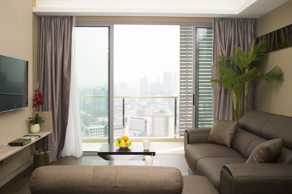Suasana Premium Suites 2 Bedrooms thumbnail 5
