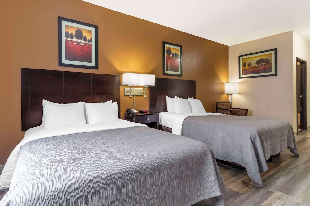 Standard Room, 2 Queen Beds, Non Smoking