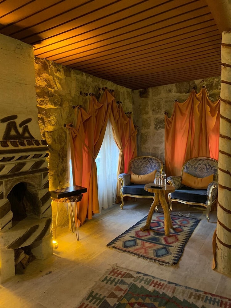 Eysan Stone Family Suite - Photo 9