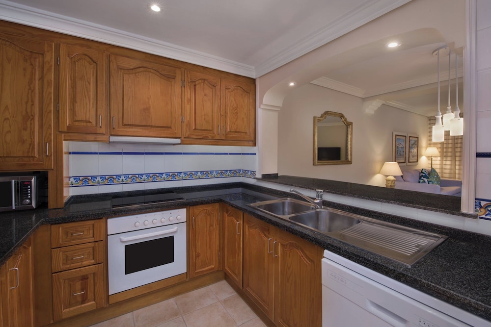 Apartment, 2 Bedrooms, Balcony - Photo 5
