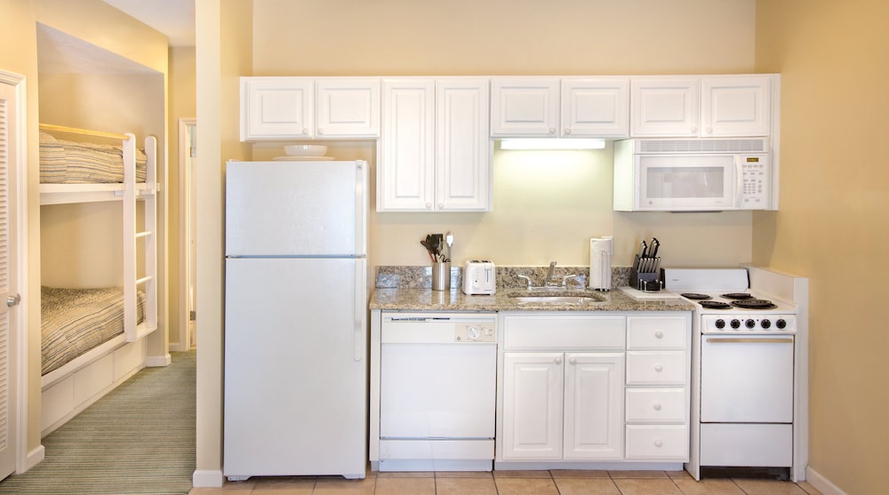 Standard Condo, 1 Bedroom, Non Smoking, Kitchenette photo 2