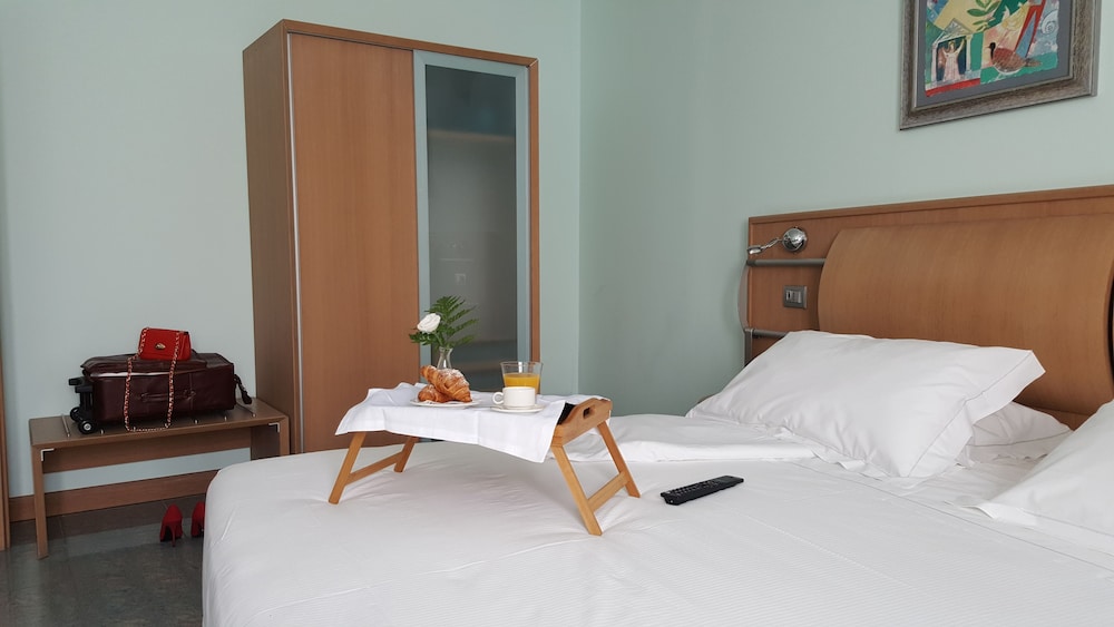 Double Room Single Use photo 3
