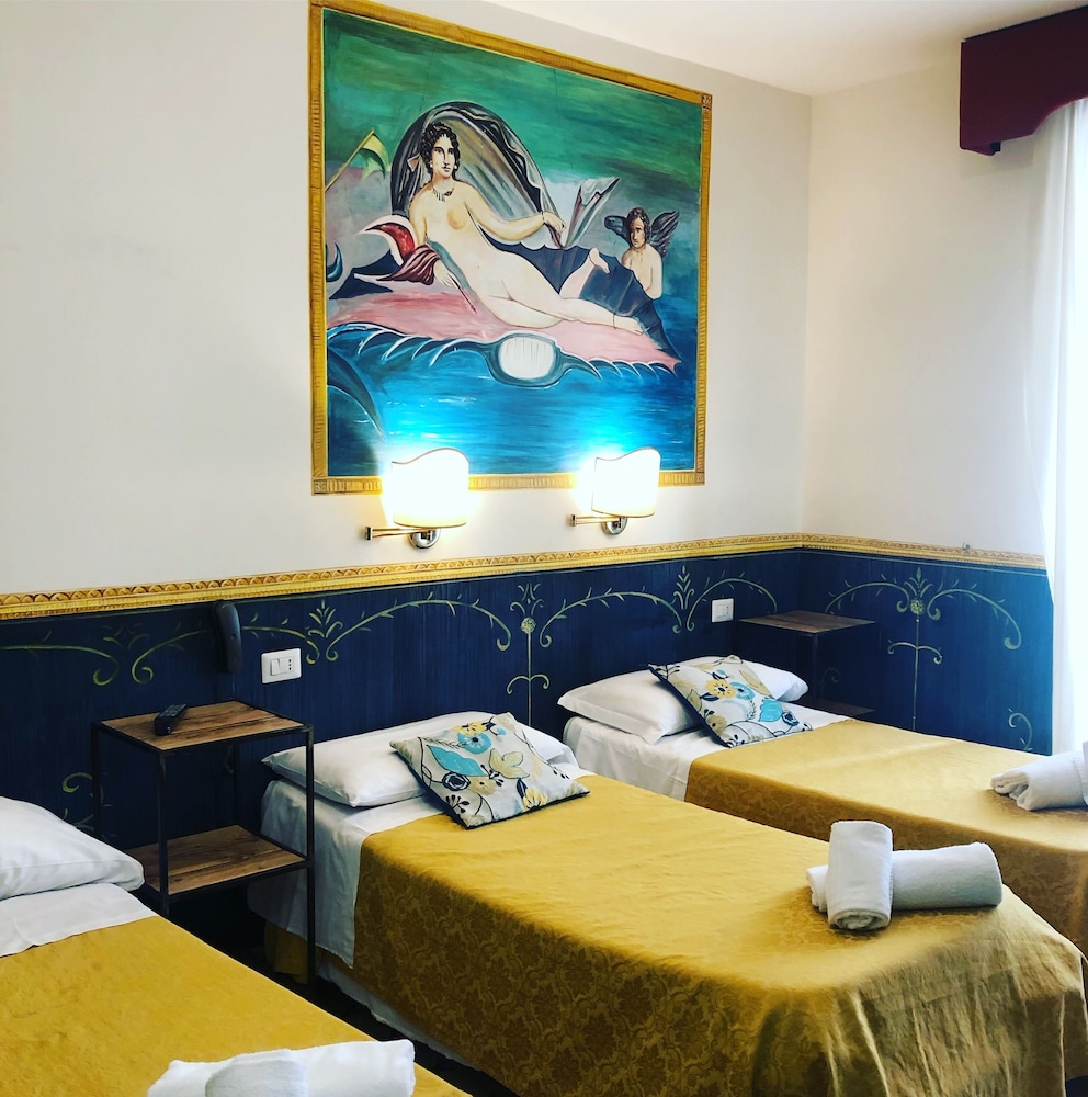 Standard Triple Room - Photo 4