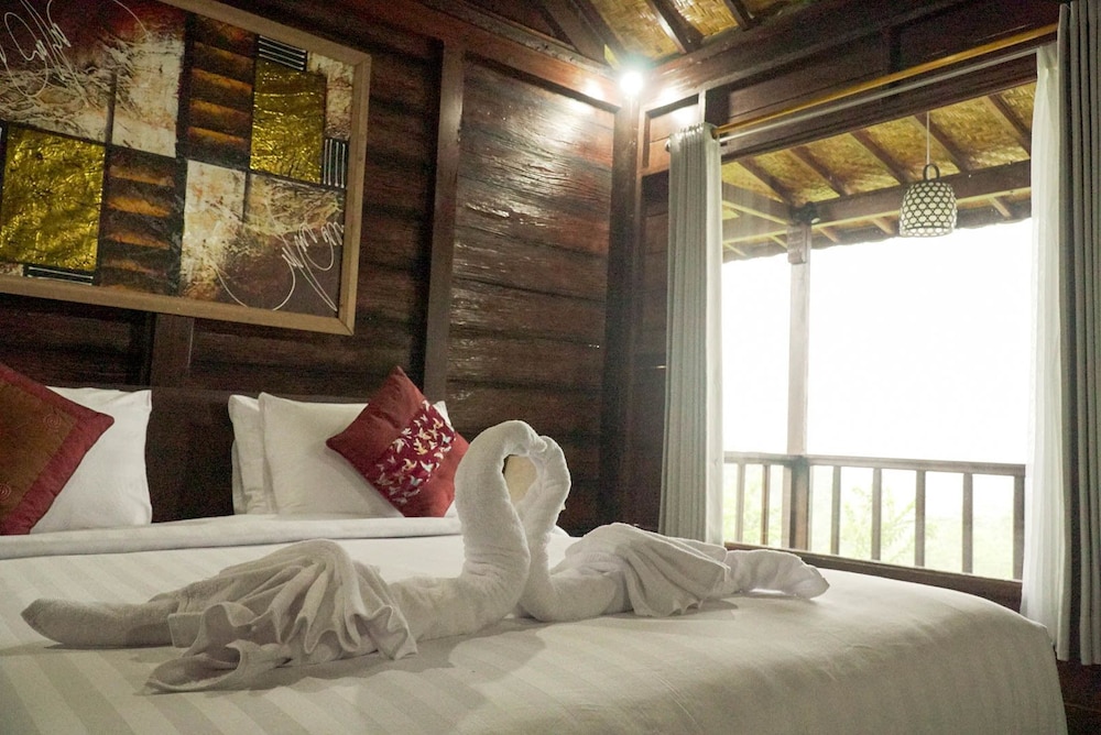 Premier Villa with Hill View photo 3