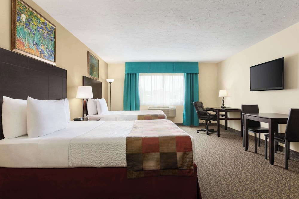 Deluxe Room, 2 Queen Beds