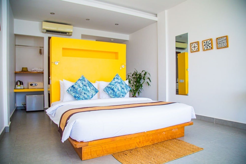 Deluxe Double Room, Balcony, Sea View - Photo 1