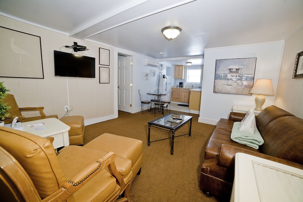 Suite, 1 Bedroom, Kitchen photo 3