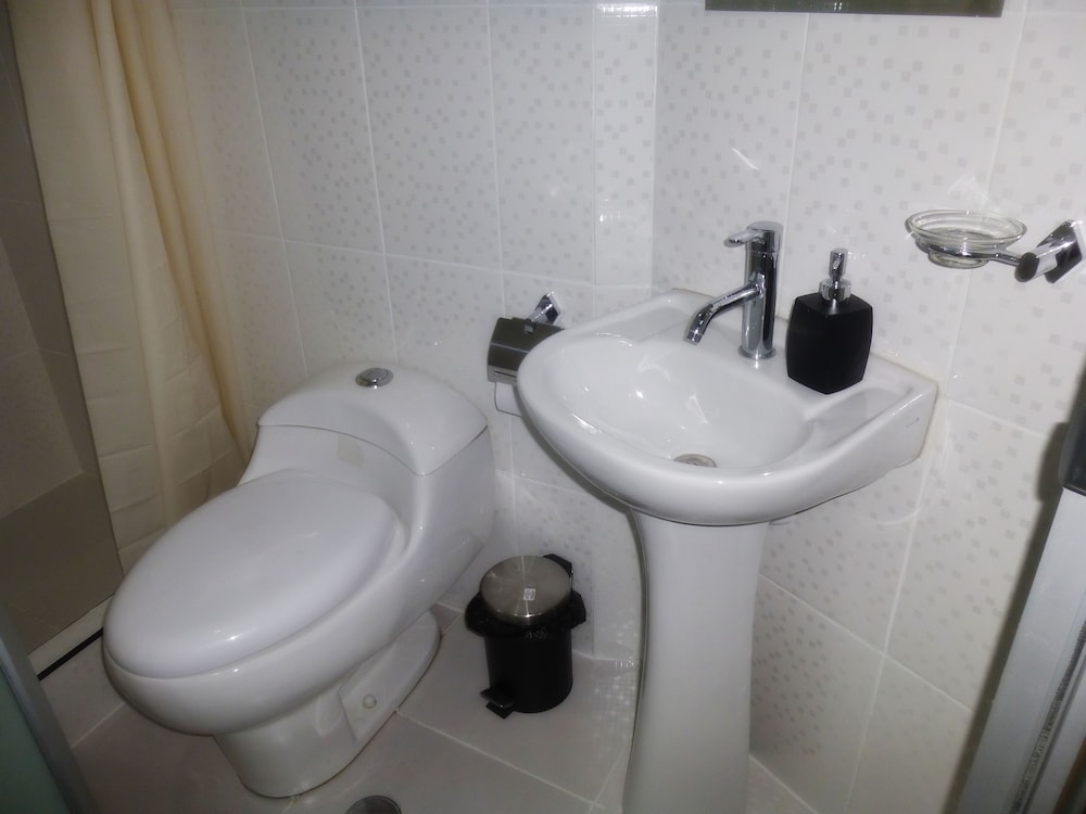 Standard Single Room, 1 Bedroom, Private Bathroom photo 3