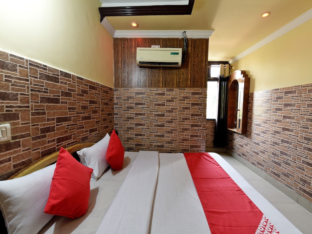 Deluxe Double Or Twin Room, 1 King Bed photo 3
