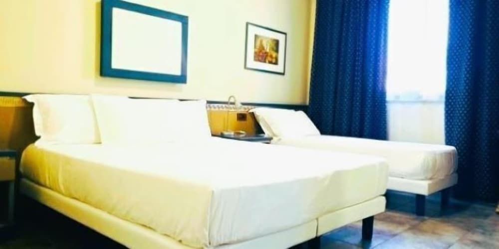 Standard Triple Room - Photo 3